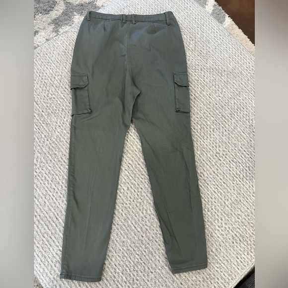 FASHION NOVA Army Green Cargo Pants - Picture 2 of 4